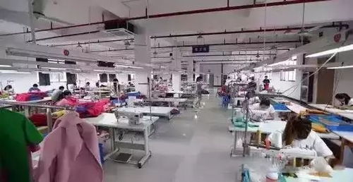 宜卡双面羊绒大衣订单误期百万库存清仓大处理,12月19日盛大开幕 到店免费领围巾
